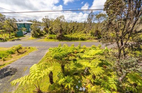 Royal Hawaiian Estates Apartment | Private Volcano Getaway - Near Kilauea & Trails