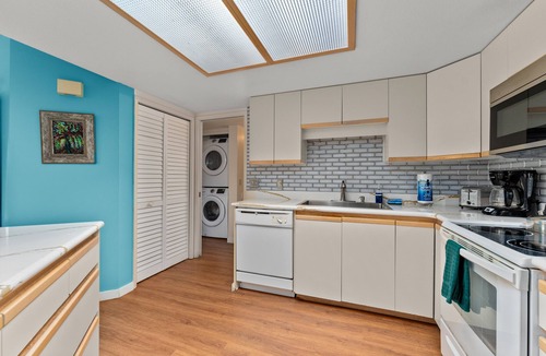 Kihei Condo | Quaint Maui Banyan Condo Across the Street from Ocean