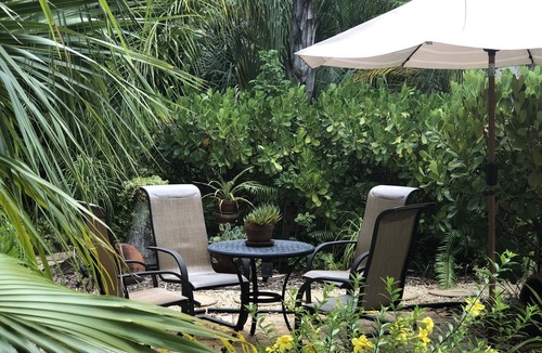 Alta Vista House | Quiet Tropical DTWN 5 Star Home near>Sarasota Legacy Bike Trl & Trolley to Beach