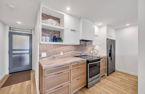 Kihei Condo | Rare Penthouse Ocean View Unit 3bd/2bth Upgraded