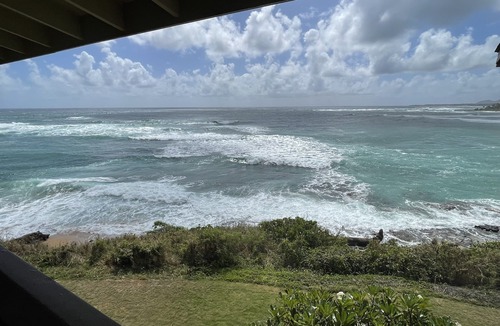 Wailua Condo | Recently Fully Renovated-Oceanfront, Top floor, Million Dollar View, Sleeps - 2