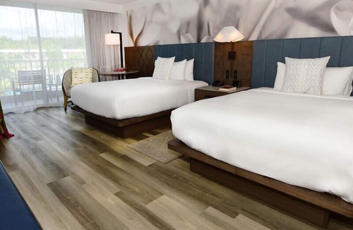 Lihue Hotel | Recreational Vacation Trip! 3 Contemporary Rooms, Close to Prince Kuhio Park!