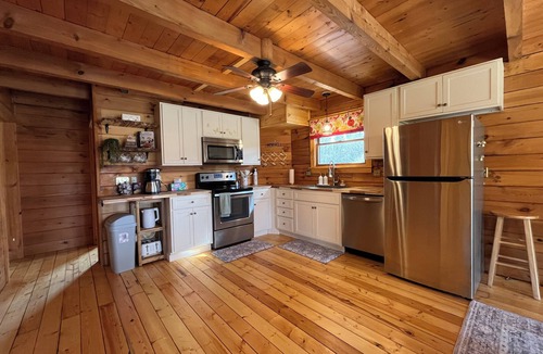 Catawissa Cabin | Remote Cabin near Knoebel’s