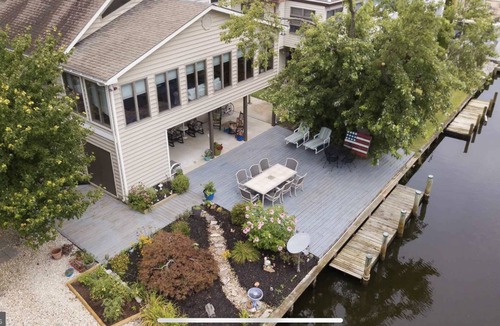 Sandpiper Pines House | Renovated Family Beach House w/Amazing Water Views, Private Dock & Kayaks