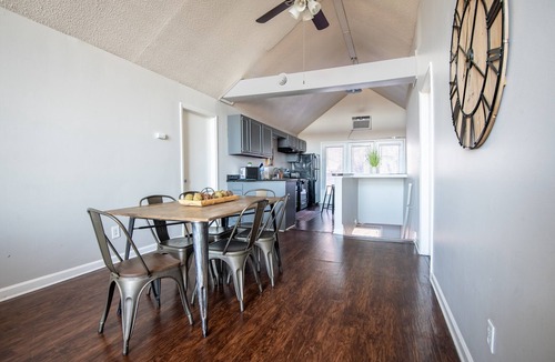 Five Points South Condo | Ridge Retreats Unit G- King Beds/Free Parking/Wifi