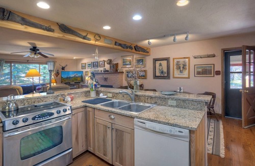 Durango Cabin | River Front Cabin on 1 acre - 14 Minutes to Downtown Durango