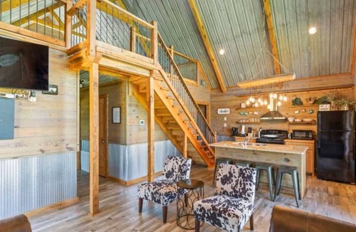 Ramer Hotel | Rustic Cabin Retreat with Fishing, Hiking & Outdoor Adventures