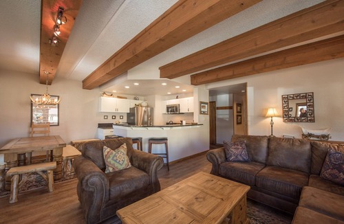 Mount Crested Butte Condo | Rustic-Contemporary 3Br With Great Views!
