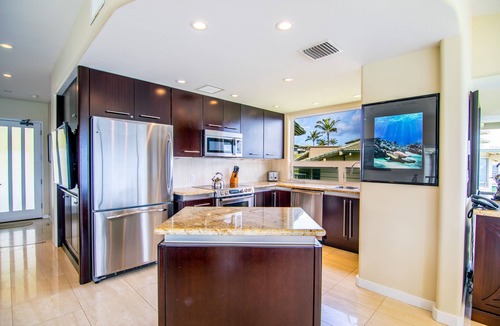 Kapalua Condo | SALE! Luxurious Ocean Front Penthouse 2Bd/3Bath Save 200 USD/night on open dates