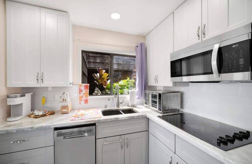 Princeville Condo | Sealodge A2! Romantic Ocean View Oasis with Pool