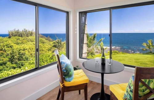 Princeville Condo | Sealodge A2! Romantic Ocean View Oasis with Pool