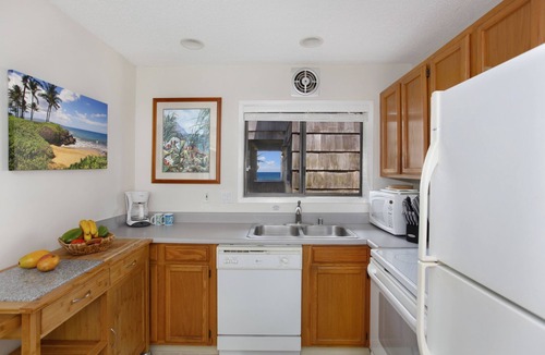 Princeville Condo | Sealodge B-9, Charming corner unit-atop the cliffs on North Shore of Kauai.