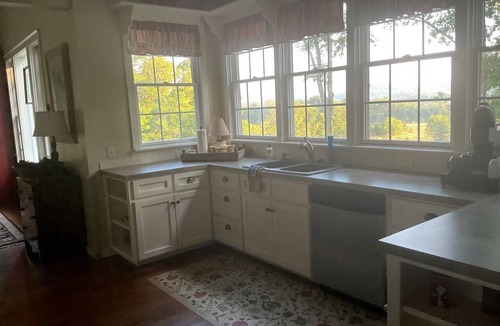 Lamar Township House | Secluded Country Cabin Rental with Beautiful Garden Space near Fayetteville, Arkansas