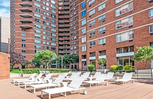 Peter Cooper Village Apartment | Serene Kips Bay 2BR w/Gym & Doorman, nr Murray Hill, by Blueground