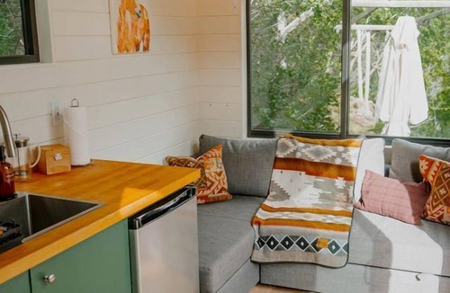 Basalt Cabin | Serene Tiny House Retreat with Botanical Sanctuary & Mountain Views near Aspen, Basalt, Colorado