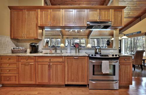 Killington House | Ski-In/Ski-Out Mountain Retreat | 4BR Home at Pico Mountain