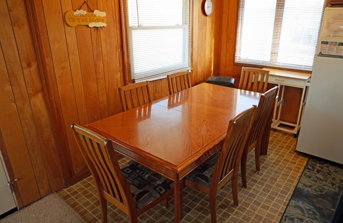 South Nags Head House | SN9017A- 4 BRs, 3 BAs, Basketball goal and only 3 homes from the beach! WIFI!