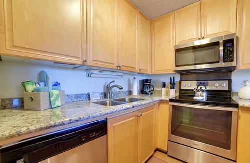 Kihei Condo | Snorkel at Kam Beach Steps From Chic Resort Condo!