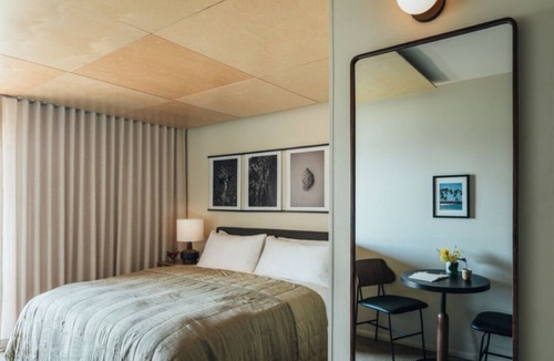 Historic Kailua Village Hotel | Soak, Stretch, Explore – Pool, Yoga & Bikes Ready for Your Island Days