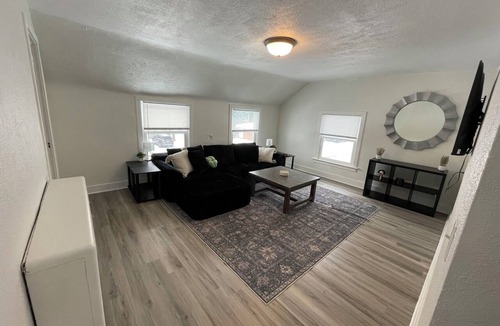 Buchanan Apartment | Spacious 3-bedroom apartment in cool Buchanan with AC