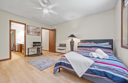 Stone Mountain Apartment | Spacious 3BR Retreat Near Summit Skyride & Stone Mountain Park