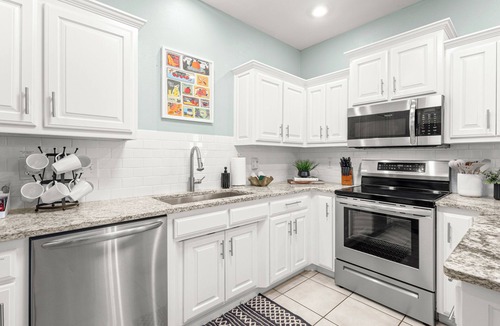 Bentonville House | Spacious 4 bed, near DWNTWN Bentonville, Slaughter Pen MTB & Razorback Greenway