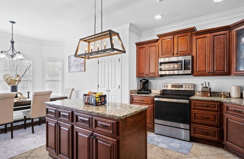 Graysville House | Spacious 5-bedroom house in nice and quiet Chattanooga neighborhood