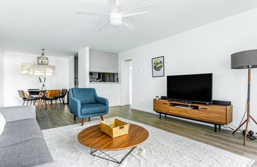Carlson Park Apartment | Spacious Culver City 2BR, nr Fox Mills Mall & Groceries, by Blueground
