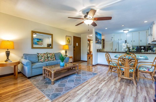 Kihei Condo | Spacious design with stunning wood floors