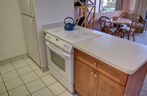 Kihei Condo | Spacious, Ground Floor Condo within Steps to Pool or Beach