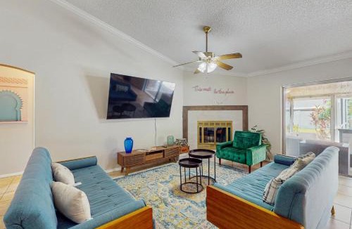 Indian Ridge House | Spacious Home w/Private Pool, Hot Tub & Game Room Near Disney