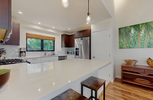 Princeville House | Spacious home with charming views from lanai - walk to the beach