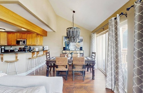Edwards Condo | Spacious mountain retreat minutes from Beavercreek w/shared pool/hot tub & patio