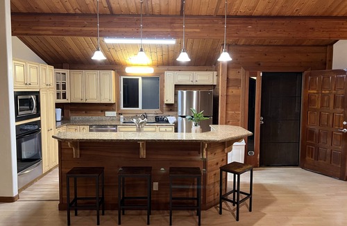 Keaau House | Spacious private home near Volcano