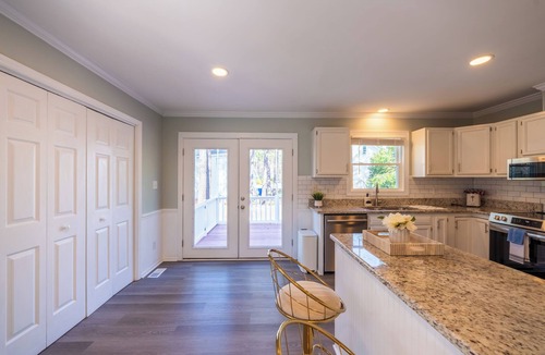 Northwest Raleigh House | Spacious Raleigh 3BR Home with Patio Grill Pool Tennis and Pet Friendly Stay