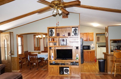 Almond Cottage | SPECIAL *January 20% off* Private Boat Dock