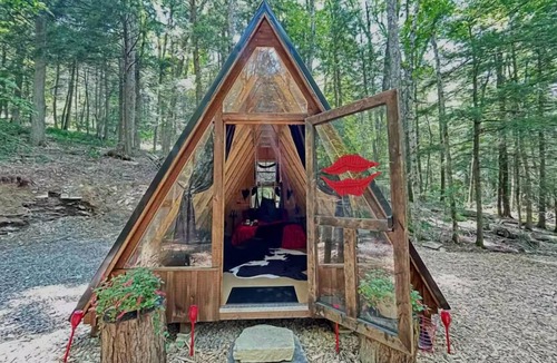 Sidney Cabin | Stay Wild - Upscale Glamping in NY