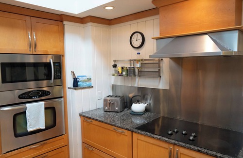 Keauhou House | Steps to Beaches, 2 King Suites, Private Pool, AC!