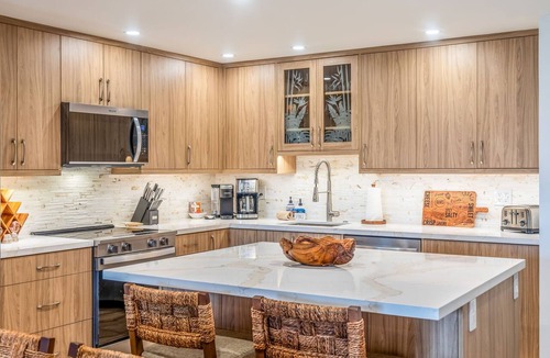 Kihei Condo | STUNNING BRAND NEW REMODEL-CUSTOM FINISHES-WELL EQUIPPED-LARGE LANAI-AC