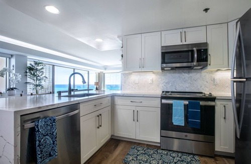 Waikiki Condo | Stunning Direct Ocean & Lagoon Views – Luxury 2BR/2BA, 2 Lanais at the Ilikai