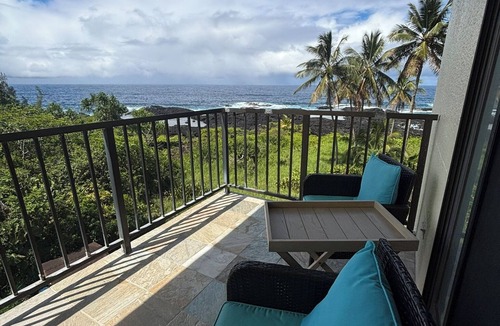 Hilo Condo | Stunning Ocean Front views, 2-bedroom condo w/lanai next to Richardson's Beach