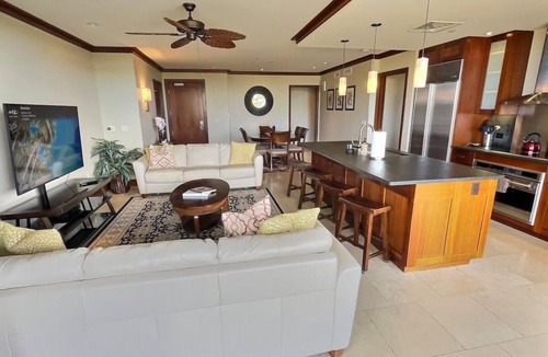 Ko Olina Condo | Stunning Ocean View Luxury Suite - Ko Olina Beach Villas O421 End Unit