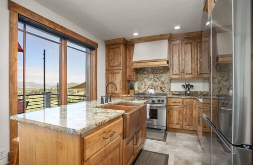 Steamboat Springs Ski Chalet | Stunning sunsets, mountain views, and minutes to the mountain.