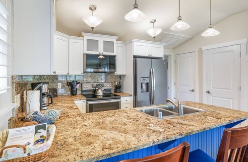 Princeville Condo | Stunning views from 3-bedroom condo with fitness room and WiFi in Princeville