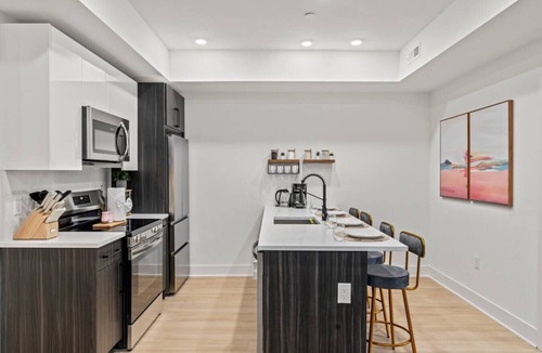 Mantua Apartment | Stylish 1BR Near PennMuseum & PhillyZoo -New Build
