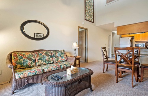 Kailua-Kona Condo | Summer Deal Ocean View 2BR Kona Condo with Lanai and Resort Pool