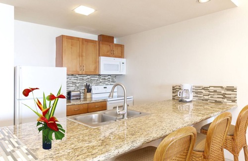 Kahana Condo | Summer Savings! $175n 7/3-11/20 1BD/2BA Oceanfront SK318 -Sullivan