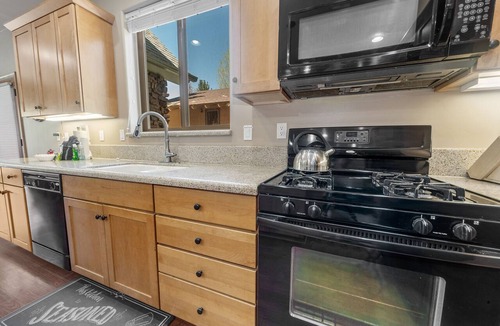 Summit Estates Cabin | Summit Shooting Stars - Cabins each with a Hot Tub and Game Room! Perfect location!