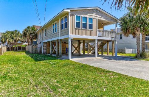 North Carolina Coast House | Surf Haus by Carolina Beach Realty