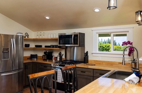 Hawi House | The Barn at Kohala